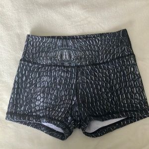 Savage Barbell shorts xs